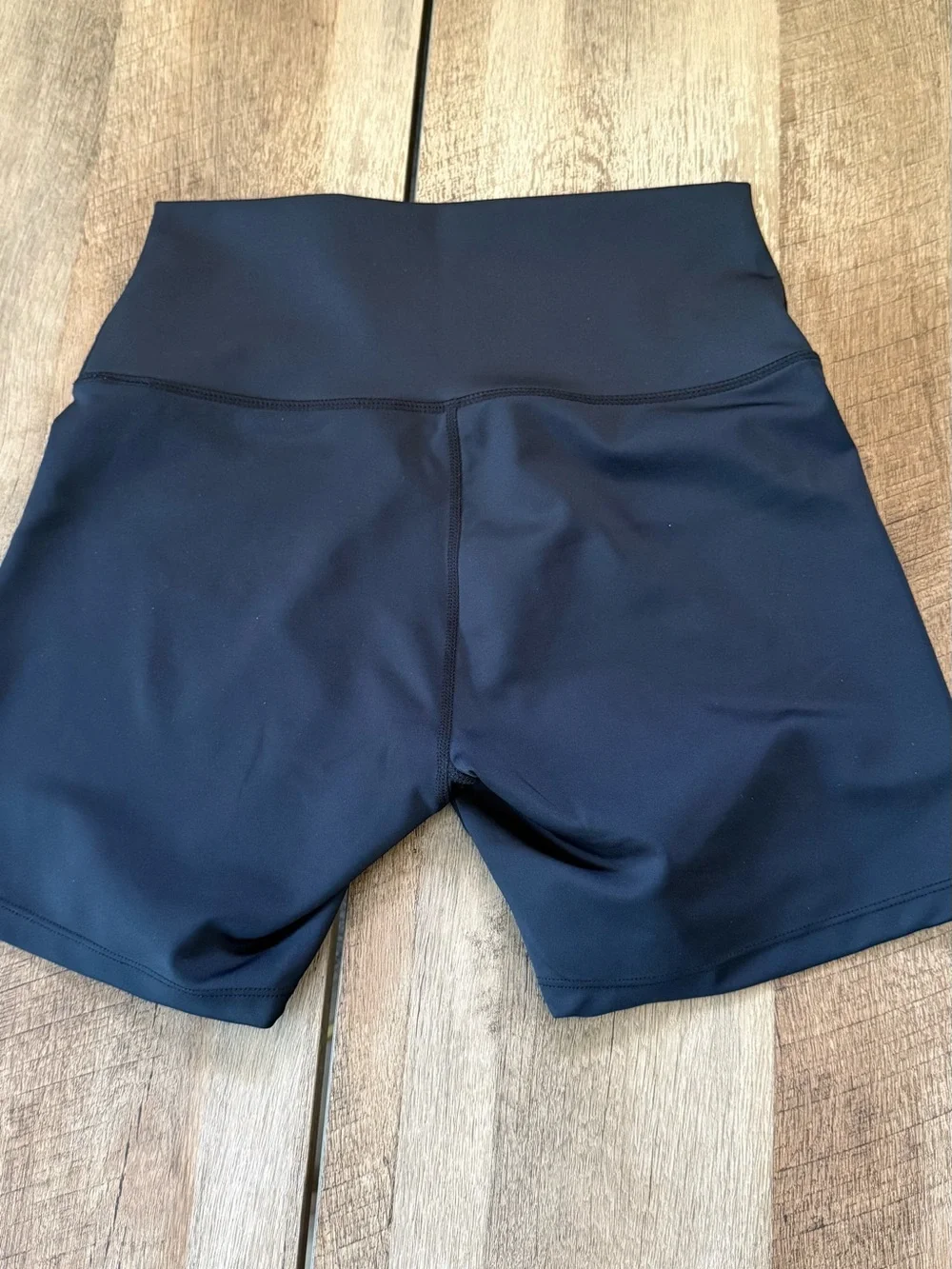 ALO Yoga High-Rise Bike Shorts — Black